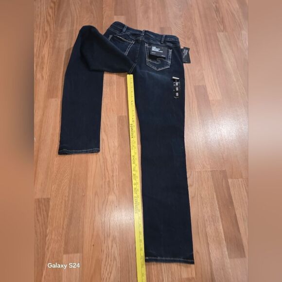 Silver Jeans Co. Women's Suki Mid Rise Curvy Fit Straight Leg Jeans W32x33 - Picture 11 of 16